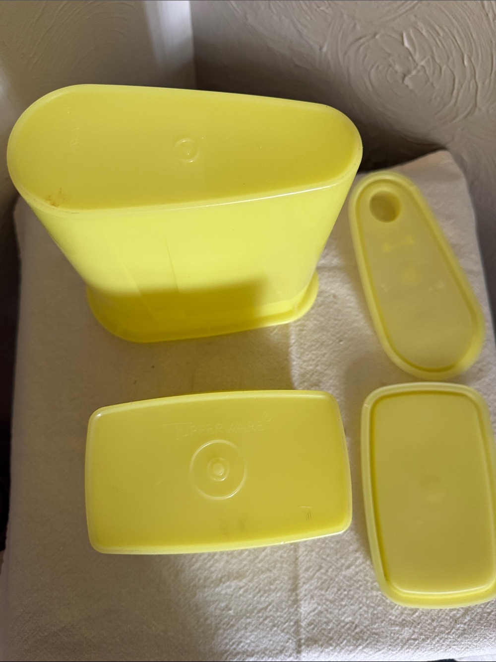 Tupperware Yellow Food Storage Containers Set - Picture 3 of 3